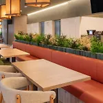 B&B Hotel Santo Tirso 酒店 3*