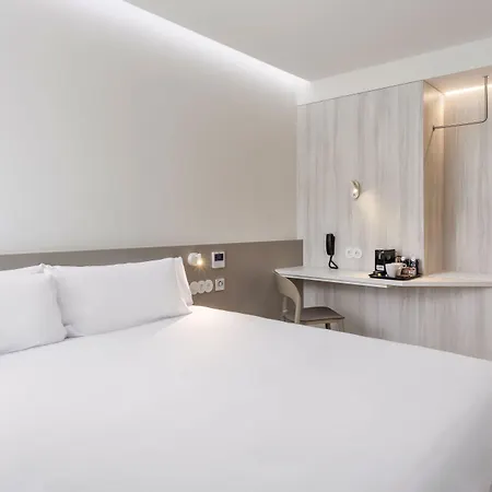 B&B Hotel Santo Tirso Hotel 3*