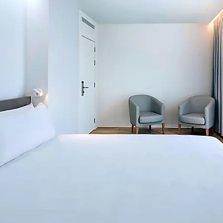 B&B Hotel Santo Tirso Hotel 3*