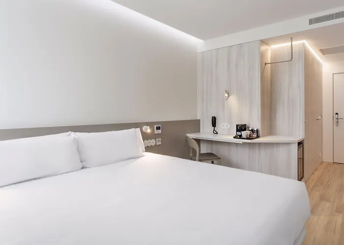 B&B Hotel Santo Tirso Hotel 3*